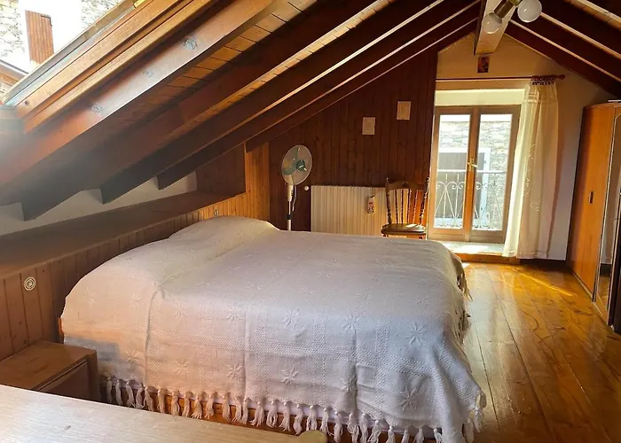 Appartamento Casa Maggiore Tavern, Living Room, Attic, Bathroom Stresa